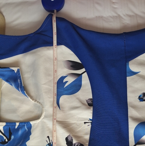 Chic Blue Floral Mini Dress - Picture 4 of 4